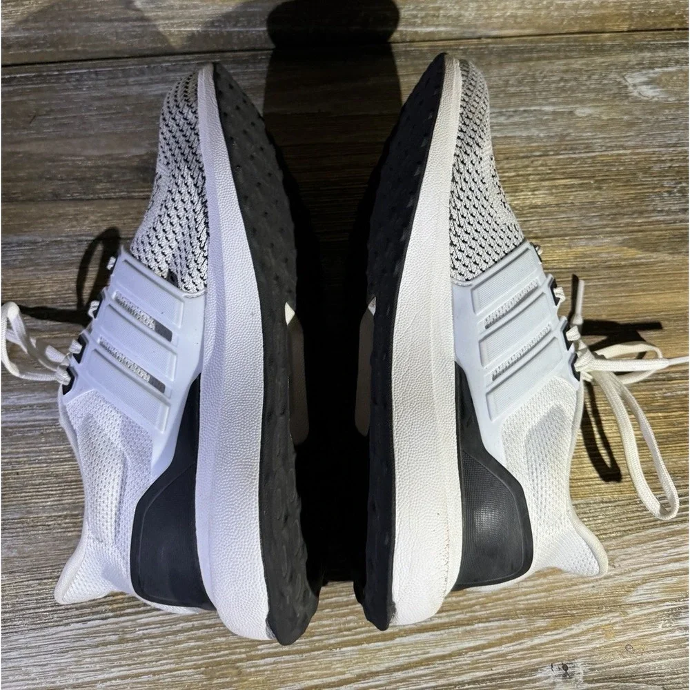 Adidas Ultradream DNA Running Shoes White Black JS0328‎ Women's Size 7.5